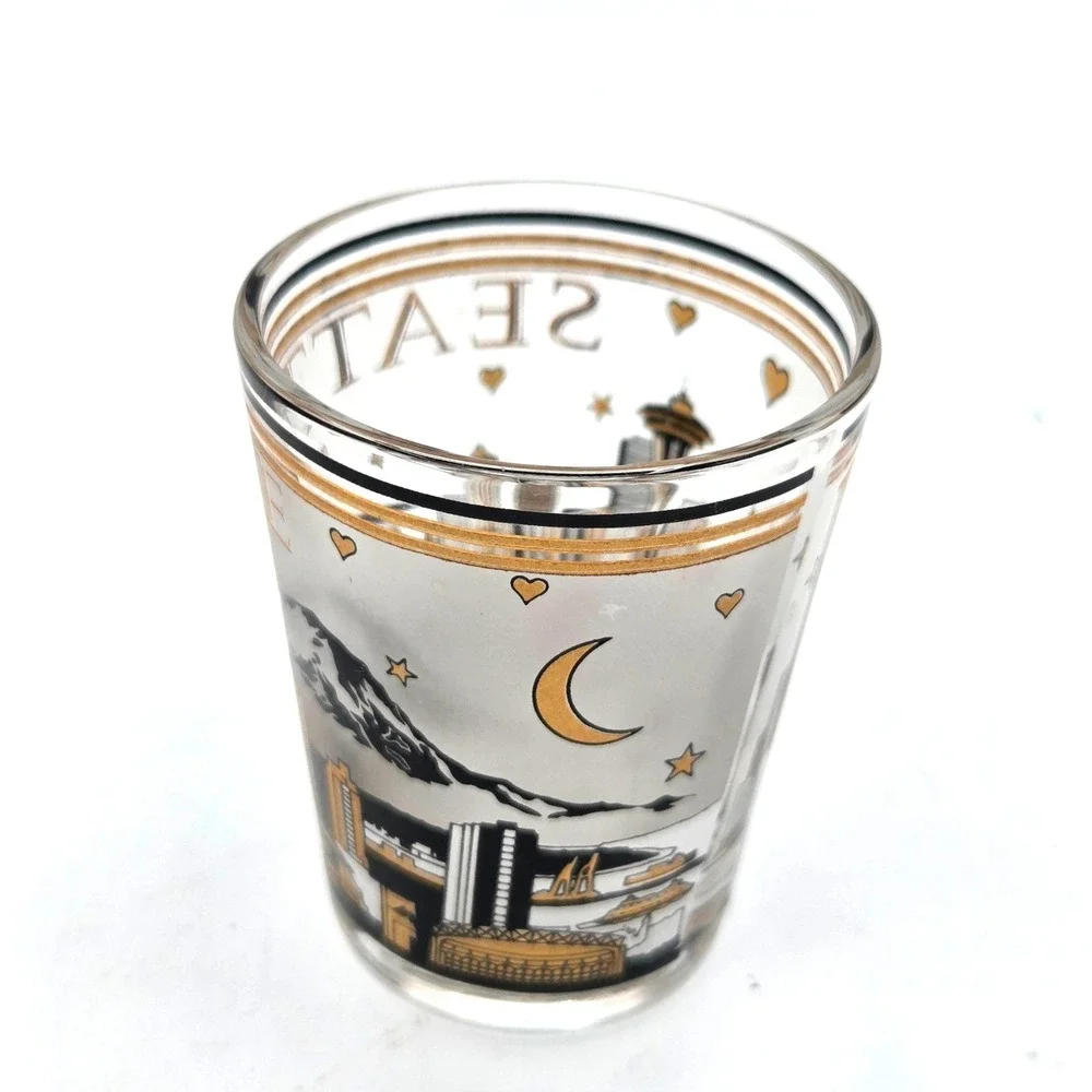 Seattle Space Needle City Skyline Souvenir Shot‎ Glass Barware Gold & Black